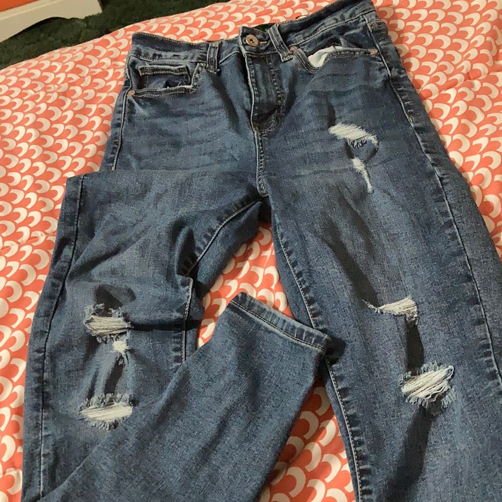 Kendall+Kylie dark blue ripped jeans. High rise